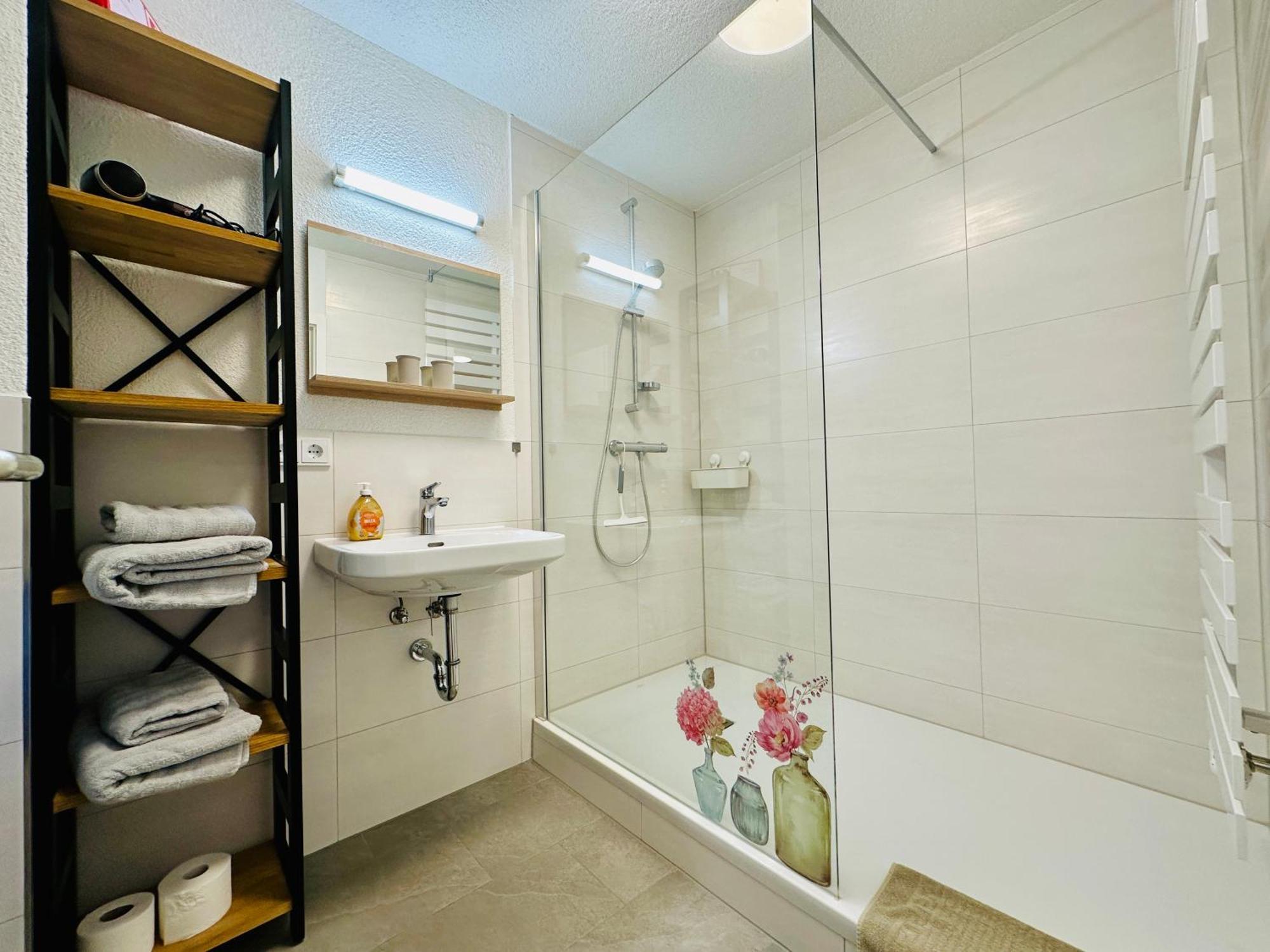 Modernes Zwei-Zimmer-Apartment Chemnitz - Kassberg Kültér fotó